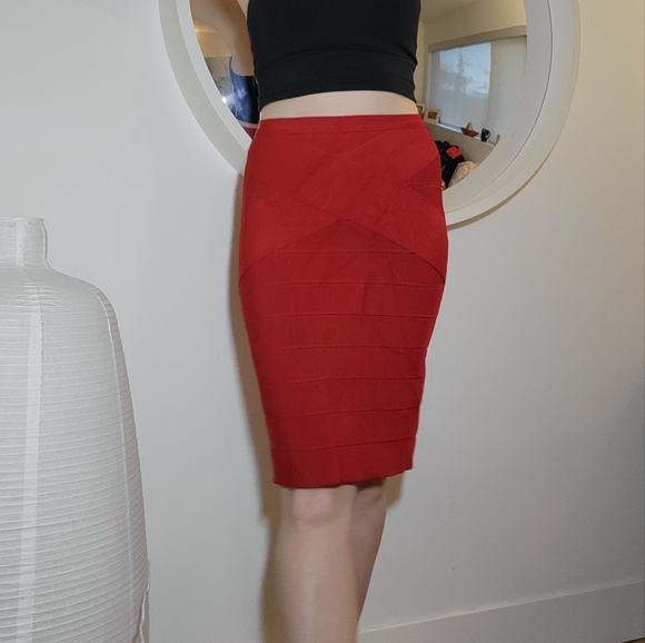 BUFFALO David Bitton bodycon bandage skirt knee length in red 🌹 - Picture 2 of 9